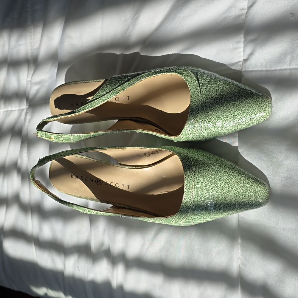 Karen Scoot heel